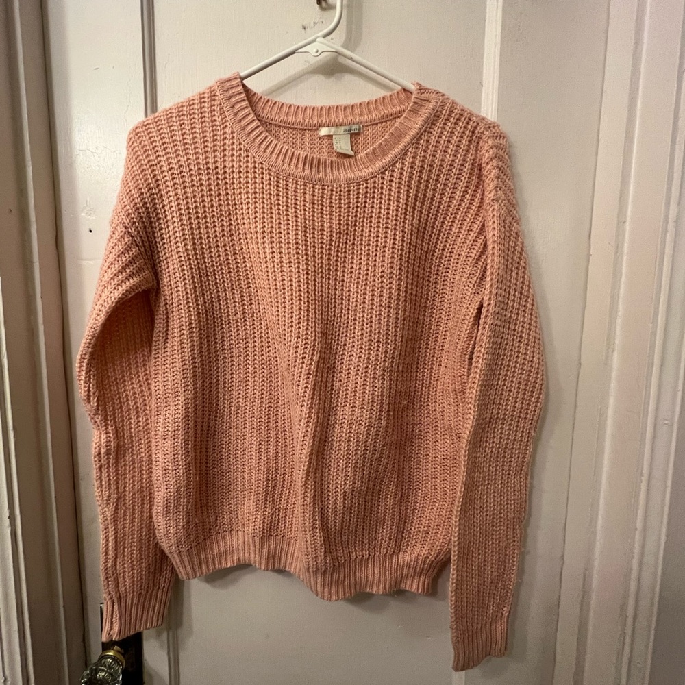 Forever 21 blush/pink sweater size:small